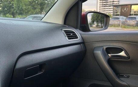 Volkswagen Polo VI (EU Market), 2012 год, 500 000 рублей, 12 фотография