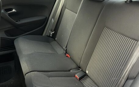 Volkswagen Polo VI (EU Market), 2012 год, 500 000 рублей, 18 фотография