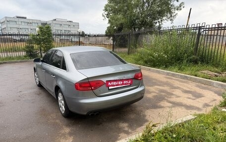 Audi A4, 2010 год, 750 000 рублей, 2 фотография