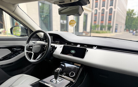 Land Rover Range Rover Evoque II, 2021 год, 3 970 000 рублей, 9 фотография