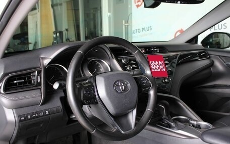 Toyota Camry, 2019 год, 2 279 000 рублей, 8 фотография