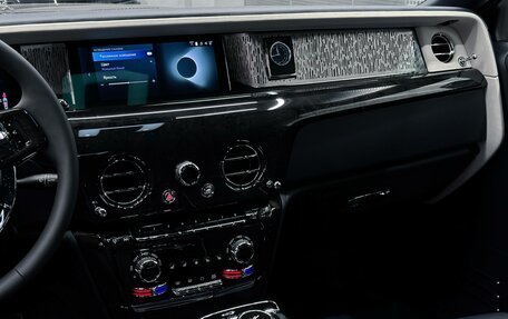 Rolls-Royce Phantom VIII, 2026 год, 99 000 000 рублей, 22 фотография