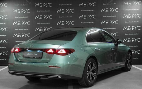 Mercedes-Benz E-Класс, 2024 год, 6 500 000 рублей, 3 фотография