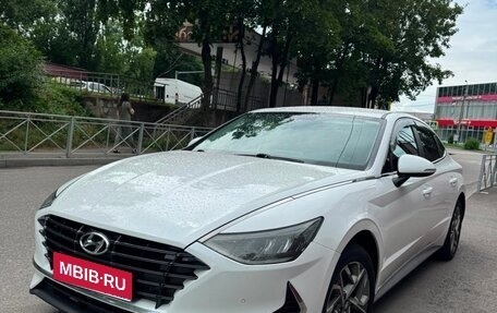 Hyundai Sonata VIII, 2021 год, 1 900 000 рублей, 1 фотография