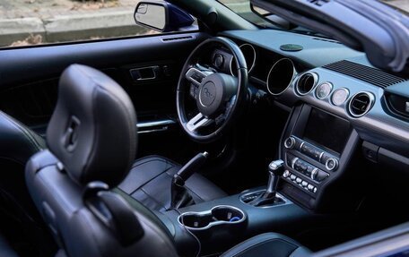 Ford Mustang VI рестайлинг, 2019 год, 2 800 000 рублей, 12 фотография