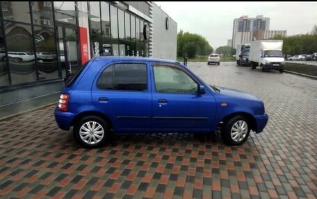 Nissan March II, 2001 год, 165 000 рублей, 2 фотография