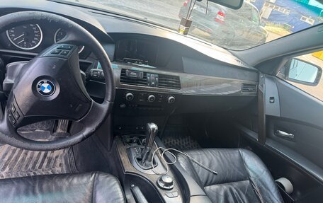 BMW 5 серия, 2004 год, 700 000 рублей, 2 фотография