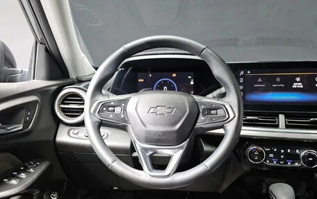 Chevrolet Trax, 2023 год, 1 430 000 рублей, 6 фотография