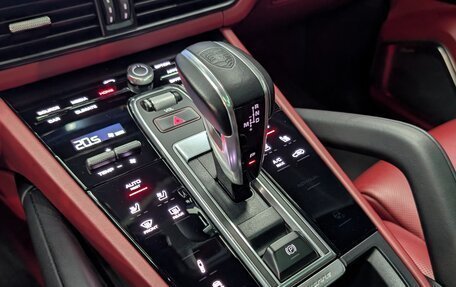 Porsche Cayenne III, 2020 год, 9 999 000 рублей, 16 фотография