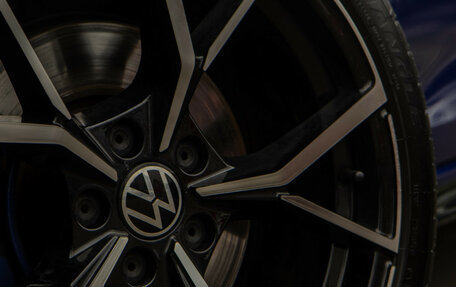 Volkswagen Golf VIII, 2020 год, 2 548 000 рублей, 25 фотография