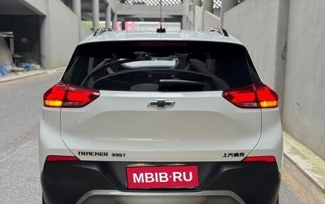 Chevrolet Tracker, 2022 год, 910 000 рублей, 3 фотография