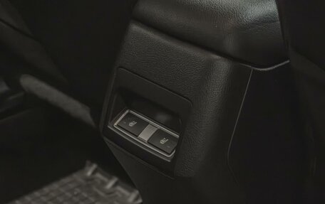 Subaru Forester, 2018 год, 2 350 000 рублей, 28 фотография