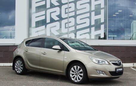 Opel Astra J, 2011 год, 699 000 рублей, 1 фотография