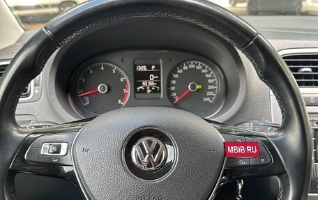 Volkswagen Polo VI (EU Market), 2016 год, 1 600 000 рублей, 27 фотография
