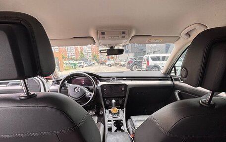 Volkswagen Passat B8 рестайлинг, 2019 год, 1 800 000 рублей, 9 фотография