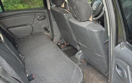 Renault Sandero I, 2010 год, 350 000 рублей, 2 фотография