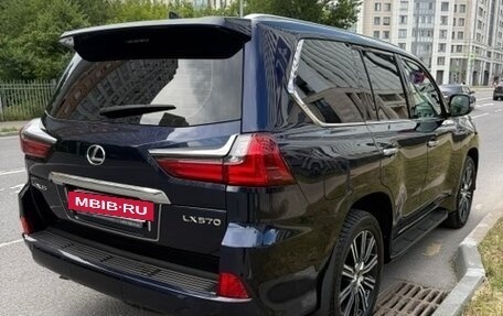 Lexus LX III, 2018 год, 9 000 000 рублей, 3 фотография