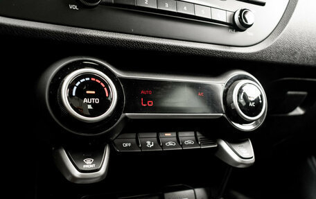 KIA Rio IV, 2018 год, 1 630 000 рублей, 16 фотография