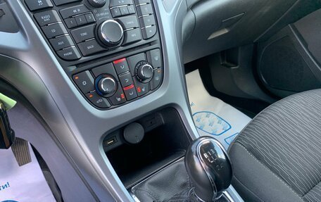 Opel Astra J, 2014 год, 798 000 рублей, 21 фотография