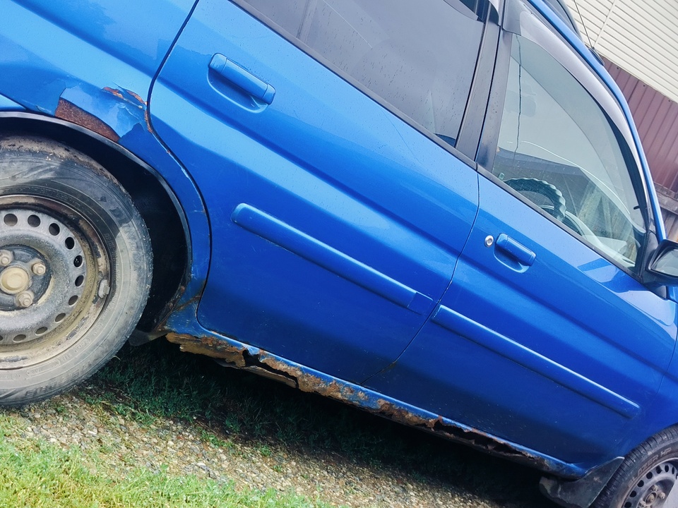 Mazda Demio I (DW), 1999 год, 180 000 рублей, 7 фотография