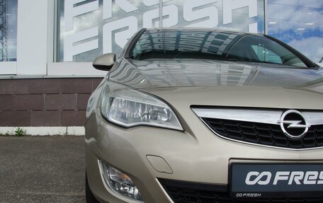 Opel Astra J, 2011 год, 699 000 рублей, 21 фотография