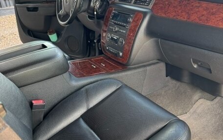 Chevrolet Tahoe III, 2013 год, 2 000 000 рублей, 8 фотография