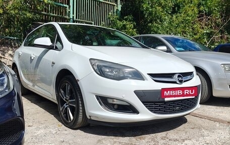 Opel Astra J, 2012 год, 750 000 рублей, 10 фотография