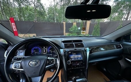Toyota Camry, 2016 год, 2 100 000 рублей, 10 фотография
