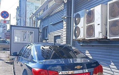 Chevrolet Cruze II, 2010 год, 690 000 рублей, 4 фотография