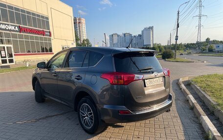Toyota RAV4, 2012 год, 1 690 000 рублей, 2 фотография