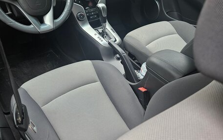 Chevrolet Cruze II, 2010 год, 600 000 рублей, 8 фотография