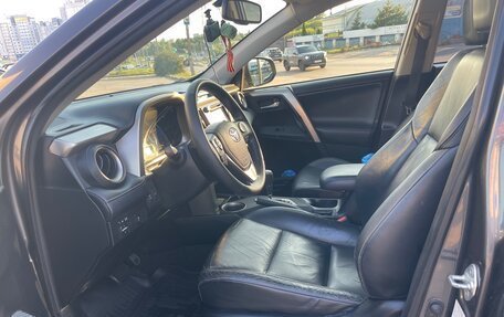 Toyota RAV4, 2012 год, 1 690 000 рублей, 8 фотография