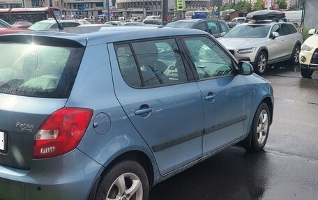 Skoda Fabia II, 2010 год, 550 000 рублей, 2 фотография