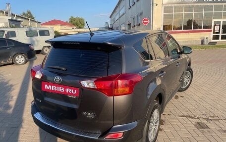 Toyota RAV4, 2012 год, 1 690 000 рублей, 6 фотография