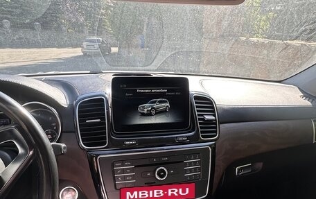 Mercedes-Benz GLS, 2017 год, 4 200 000 рублей, 15 фотография