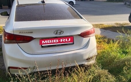 Hyundai Solaris II рестайлинг, 2018 год, 1 100 000 рублей, 3 фотография