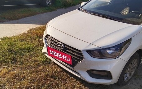 Hyundai Solaris II рестайлинг, 2018 год, 1 100 000 рублей, 4 фотография