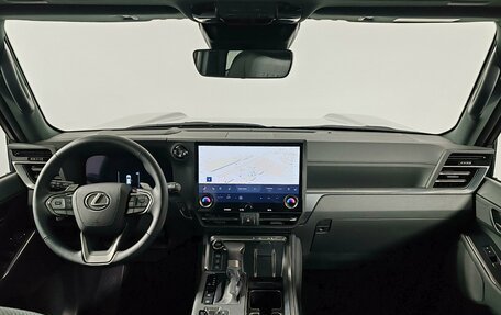 Lexus GX, 2026 год, 17 200 000 рублей, 14 фотография