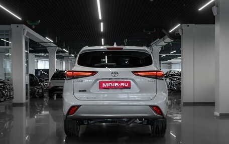 Toyota Highlander, 2026 год, 5 400 000 рублей, 6 фотография