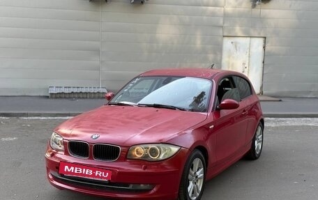 BMW 1 серия, 2008 год, 529 000 рублей, 3 фотография