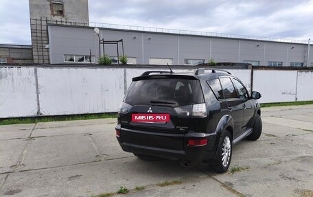 Mitsubishi Outlander III рестайлинг 3, 2011 год, 1 100 000 рублей, 8 фотография