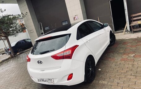 Hyundai i30 II рестайлинг, 2012 год, 650 000 рублей, 3 фотография