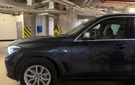 BMW X5, 2021 год, 5 800 000 рублей, 2 фотография