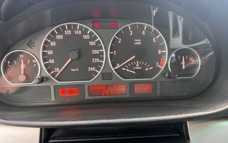 BMW 3 серия, 2003 год, 800 000 рублей, 12 фотография