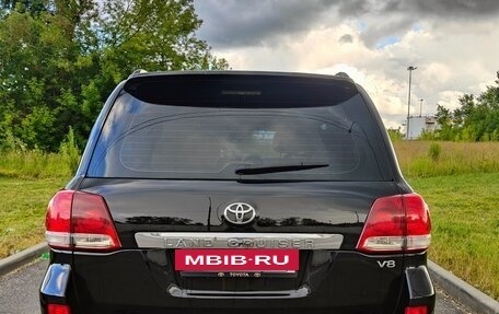 Toyota Land Cruiser 200, 2008 год, 2 490 000 рублей, 4 фотография