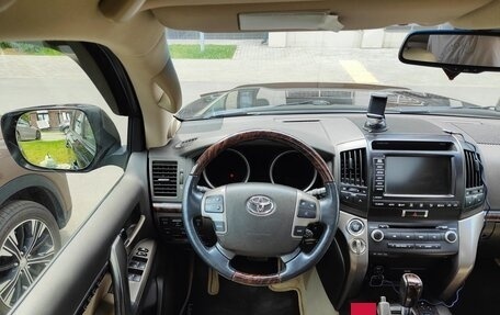 Toyota Land Cruiser 200, 2008 год, 2 490 000 рублей, 25 фотография