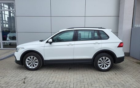 Volkswagen Tiguan II, 2021 год, 3 350 000 рублей, 2 фотография