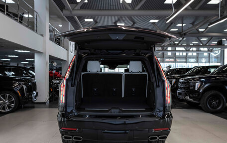 Cadillac Escalade V, 2024 год, 17 500 000 рублей, 9 фотография