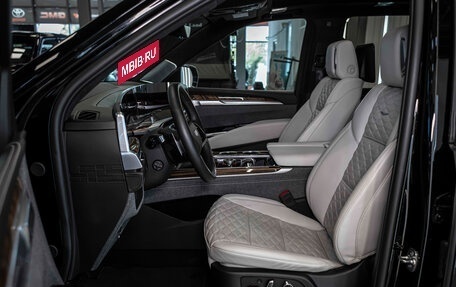 Cadillac Escalade V, 2024 год, 17 500 000 рублей, 3 фотография