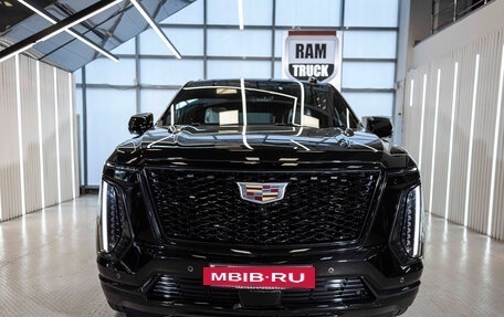 Cadillac Escalade V, 2024 год, 17 500 000 рублей, 5 фотография